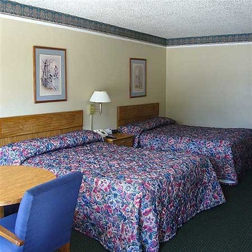 פיקאיון Heritage Inn מראה חיצוני תמונה