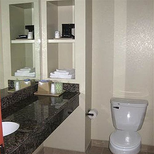 פיקאיון Heritage Inn מראה חיצוני תמונה