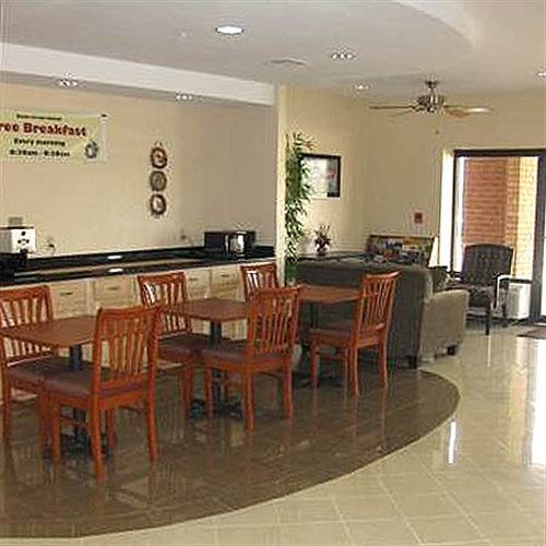 פיקאיון Heritage Inn מסעדה תמונה