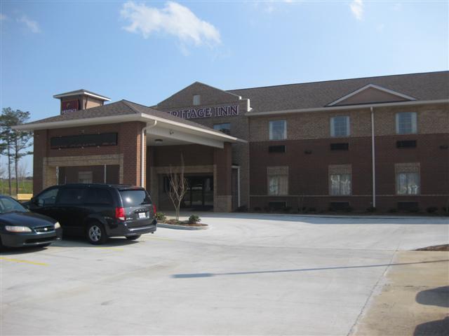 פיקאיון Heritage Inn מראה חיצוני תמונה